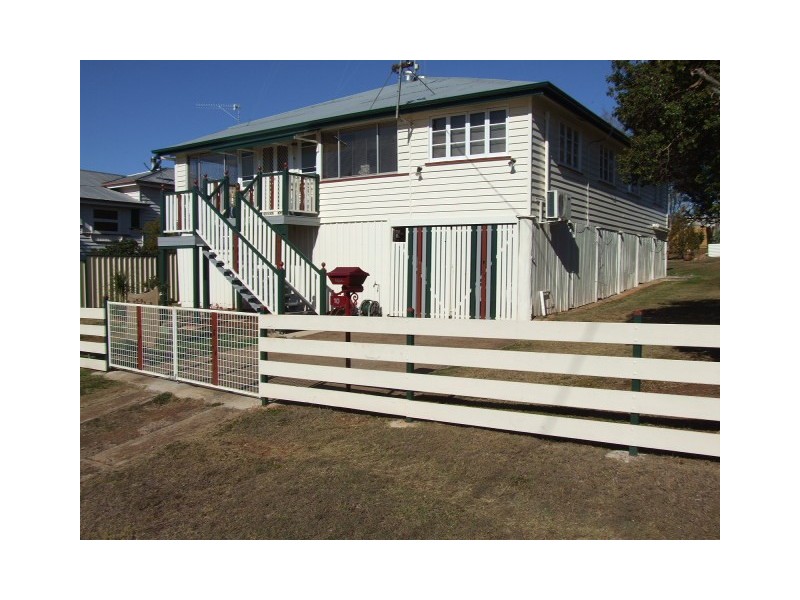 10 Baynes Street, Wondai QLD 4606