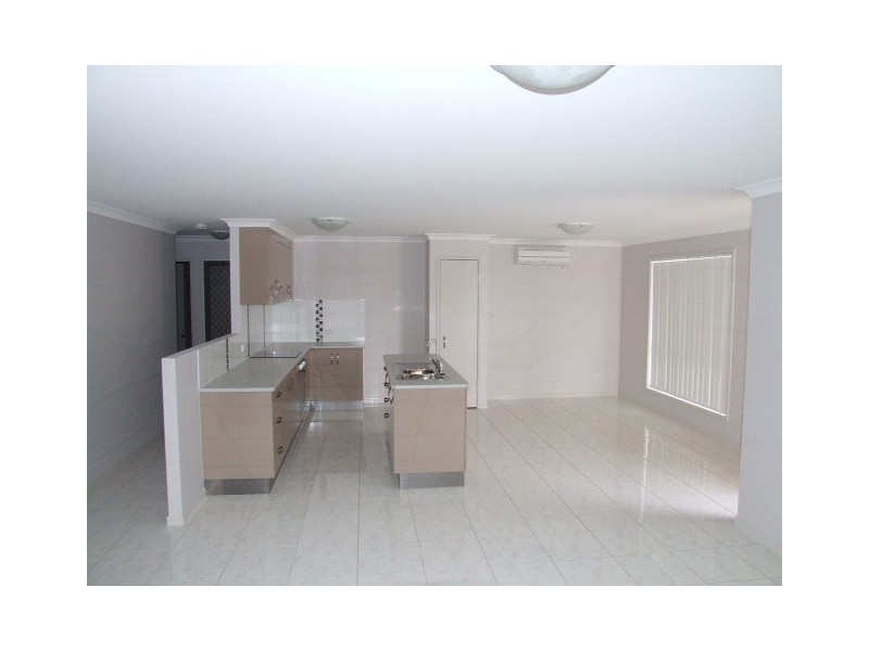 1/35 Grant Crescent, Wondai QLD 4606