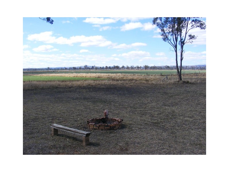 2-3 Farrers Street, Mondure QLD 4611