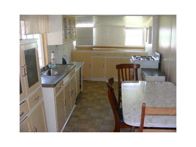 42 CADELL STREET, Wondai QLD 4606