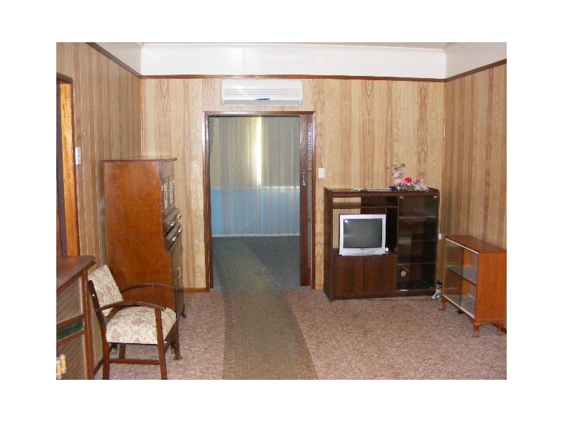 42 CADELL STREET, Wondai QLD 4606