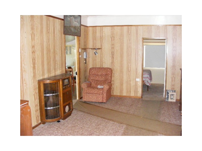 42 CADELL STREET, Wondai QLD 4606