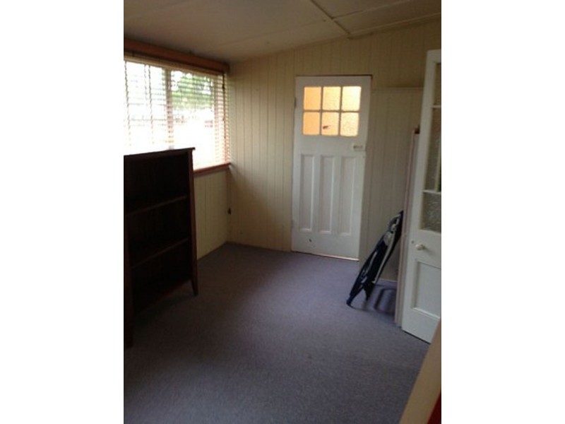 15 Robinsons Lane, Wondai QLD 4606