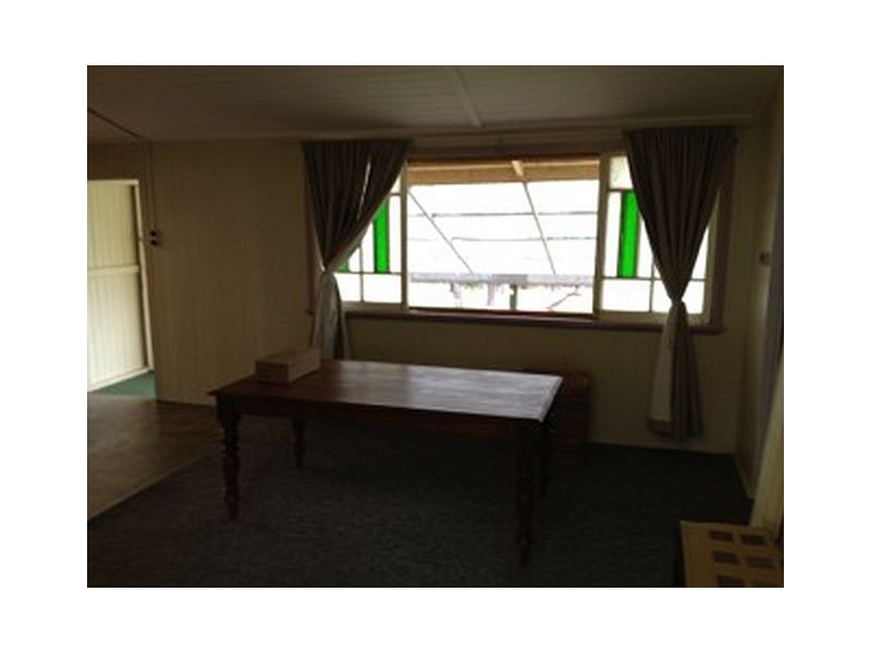 15 Robinsons Lane, Wondai QLD 4606