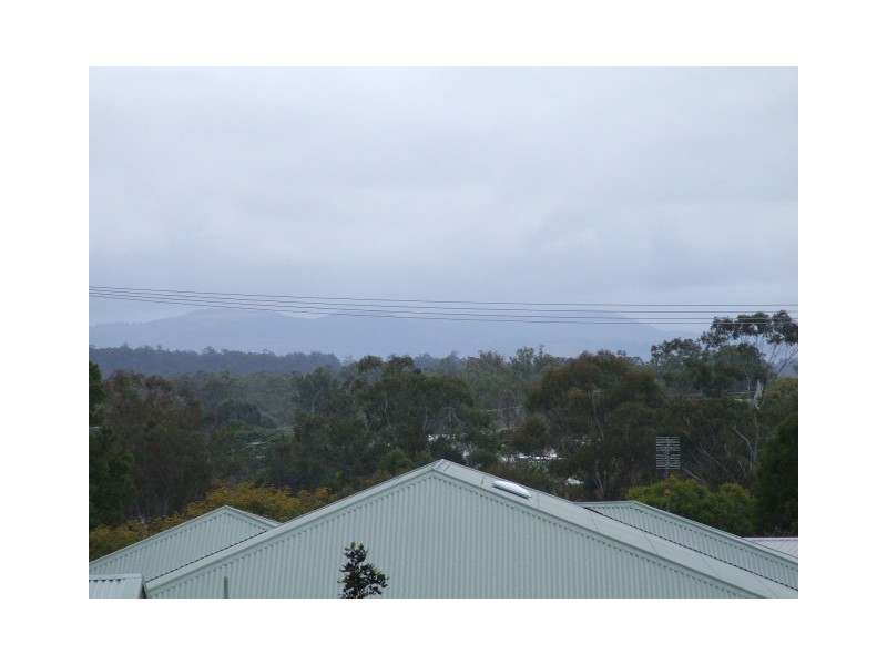 73 Grant Crescent, Wondai QLD 4606