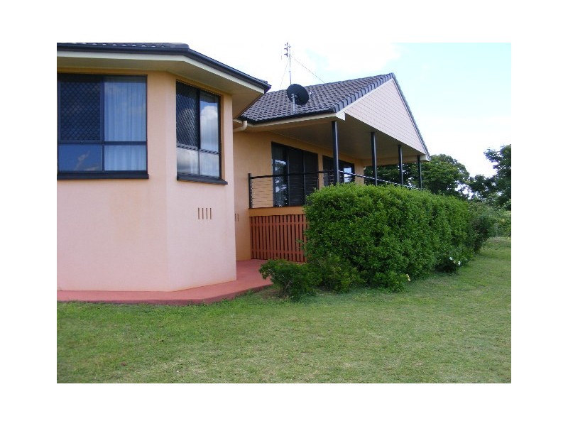 6 Meek Street, Tingoora QLD 4608