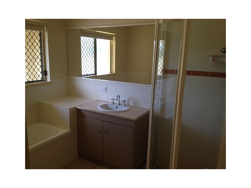1/22 McILhatton Street, Wondai QLD 4606