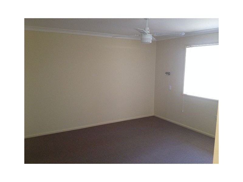 2/22 McILhatton Street, Wondai QLD 4606