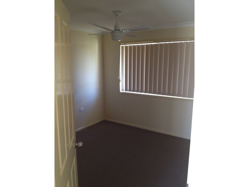 2/22 McILhatton Street, Wondai QLD 4606