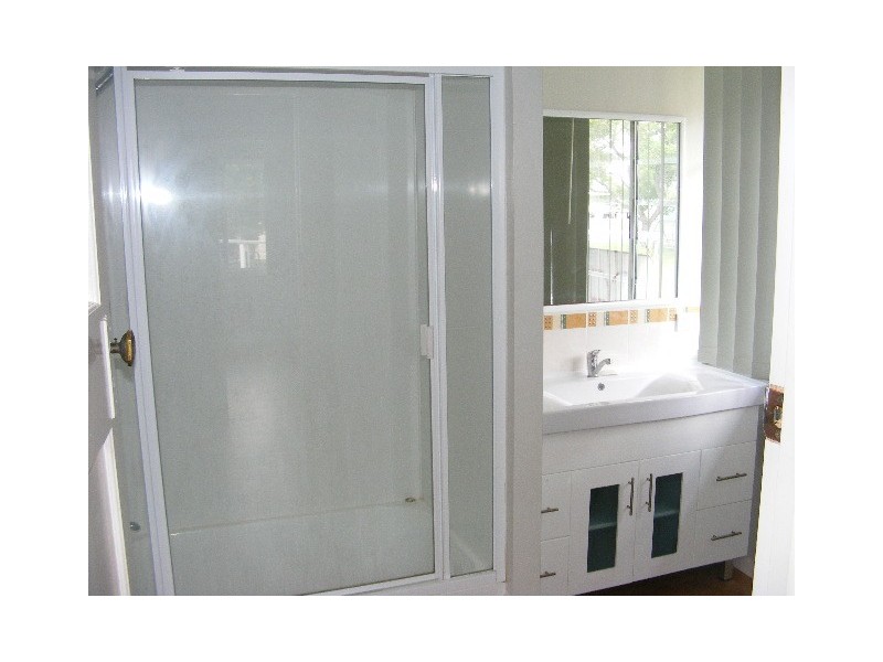 96 MacKenzie Street, Wondai QLD 4606