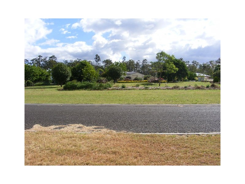 63 Grant Crescent, Wondai QLD 4606
