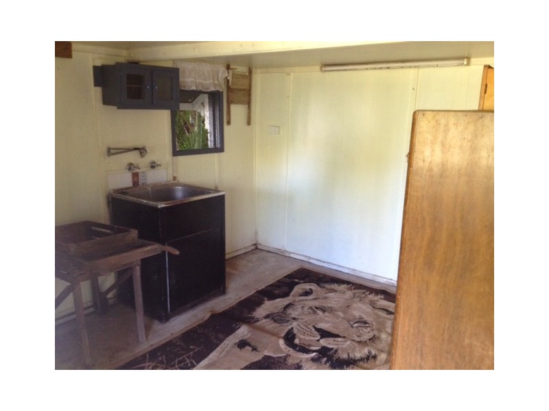 42 Pring Street, Wondai QLD 4606
