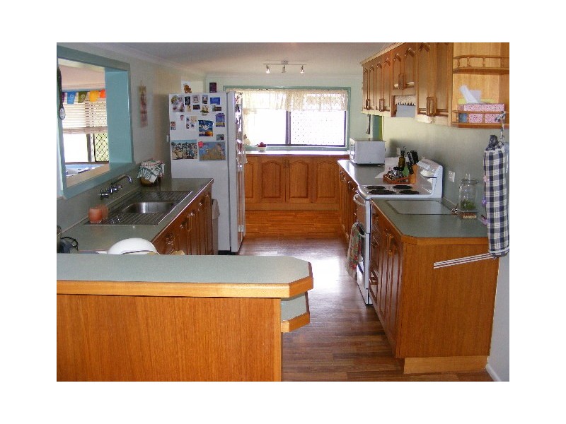 43 Edwards Street, Wondai QLD 4606