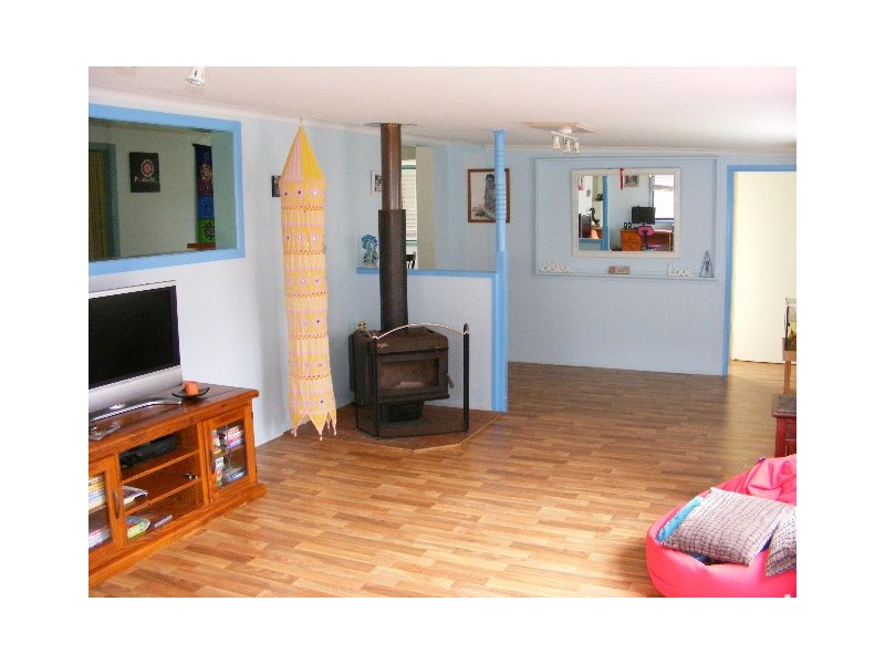 43 Edwards Street, Wondai QLD 4606