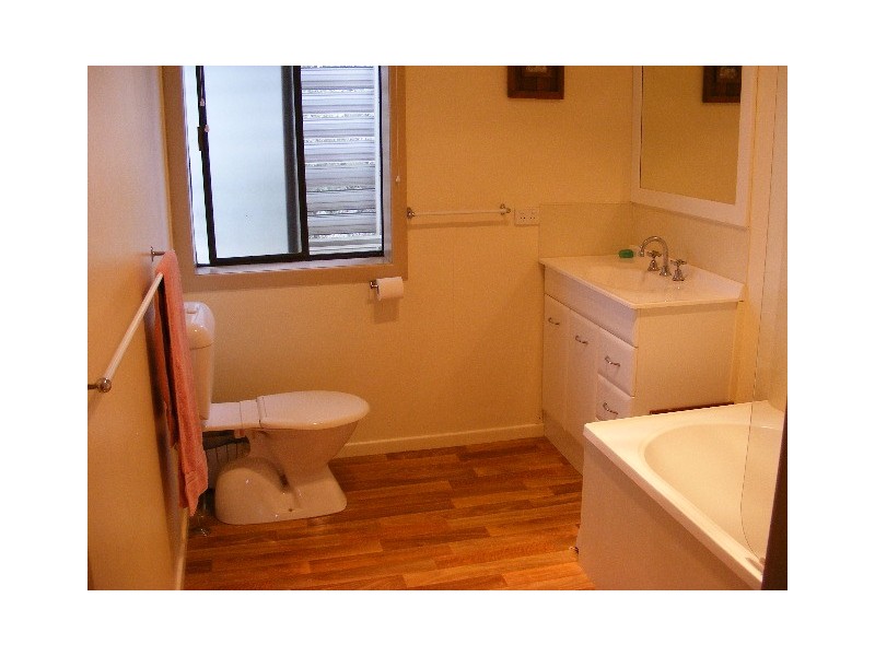 43 Edwards Street, Wondai QLD 4606