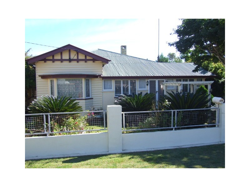 61 Edwards Street, Wondai QLD 4606