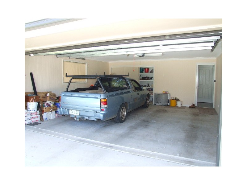 8 Grant Crescent, Wondai QLD 4606