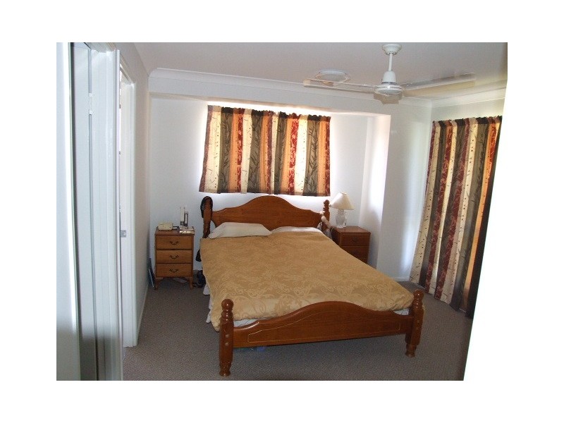 8 Grant Crescent, Wondai QLD 4606