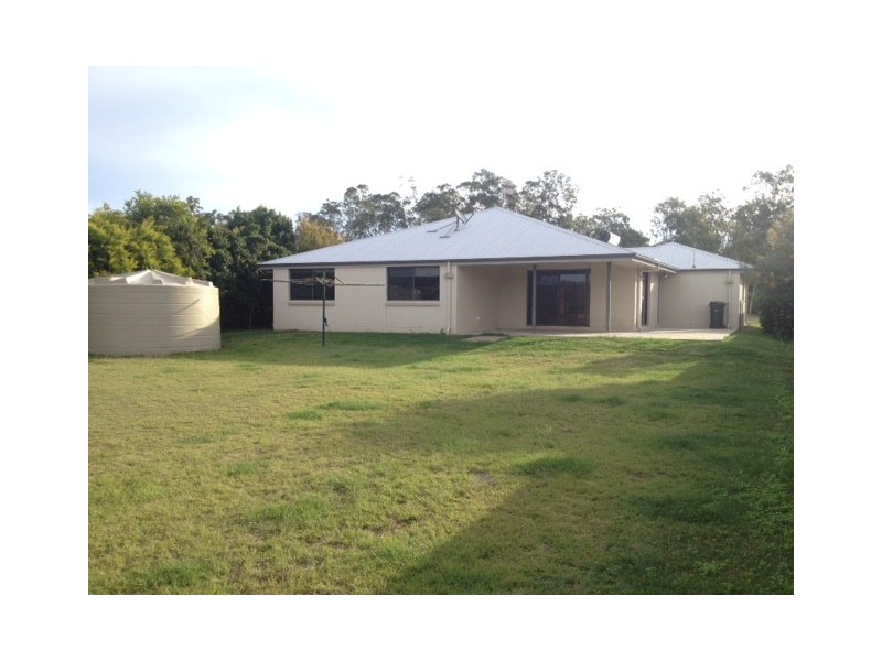 8 Grant Crescent, Wondai QLD 4606