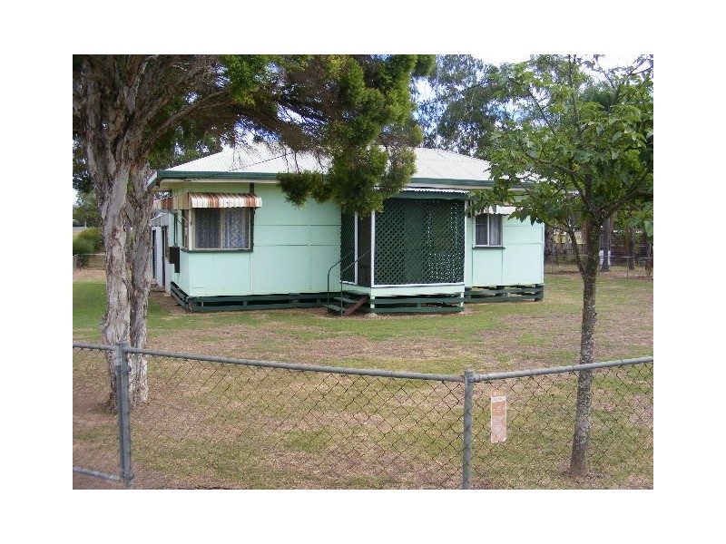 25 Hodge Street, Wondai QLD 4606