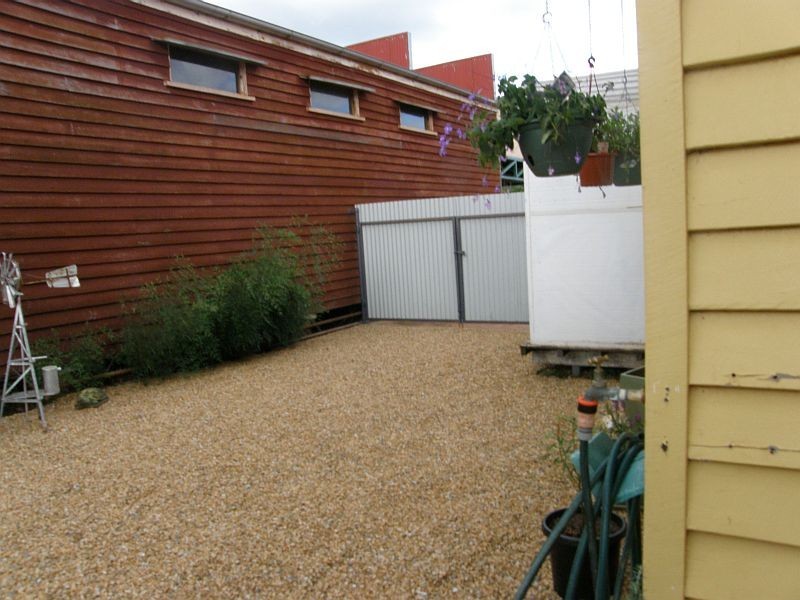 35 Alexander Street, Wooroolin QLD 4608