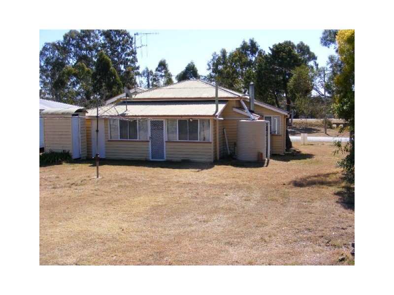 112 MacKenzie Street, Wondai QLD 4606