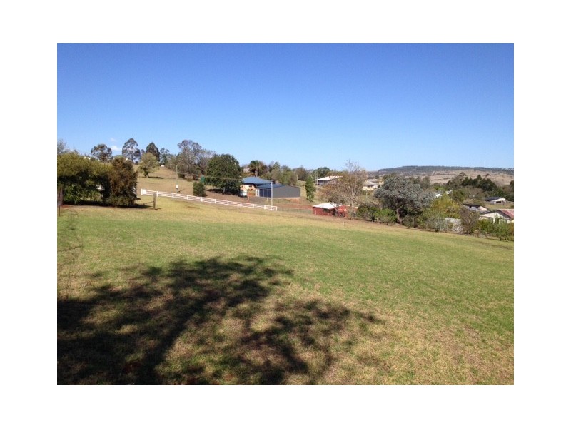 13 Hill Street, Tingoora QLD 4608