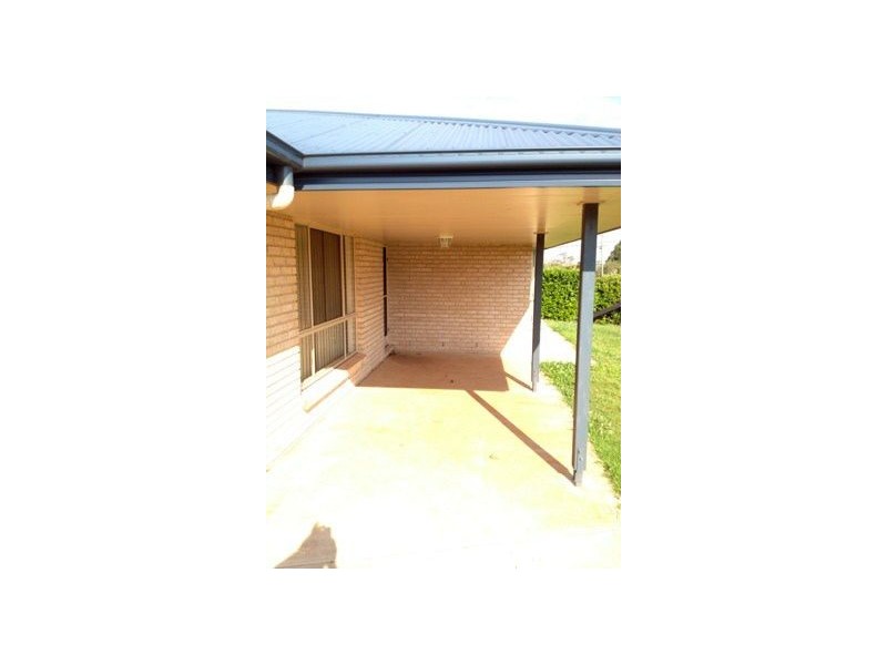 16 Frederick Street, Wooroolin QLD 4608