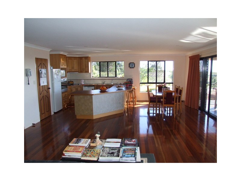 6 Meek Street, Tingoora QLD 4608