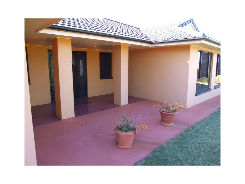 6 Meek Street, Tingoora QLD 4608