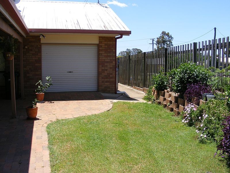120 Baynes Street, Wondai QLD 4606