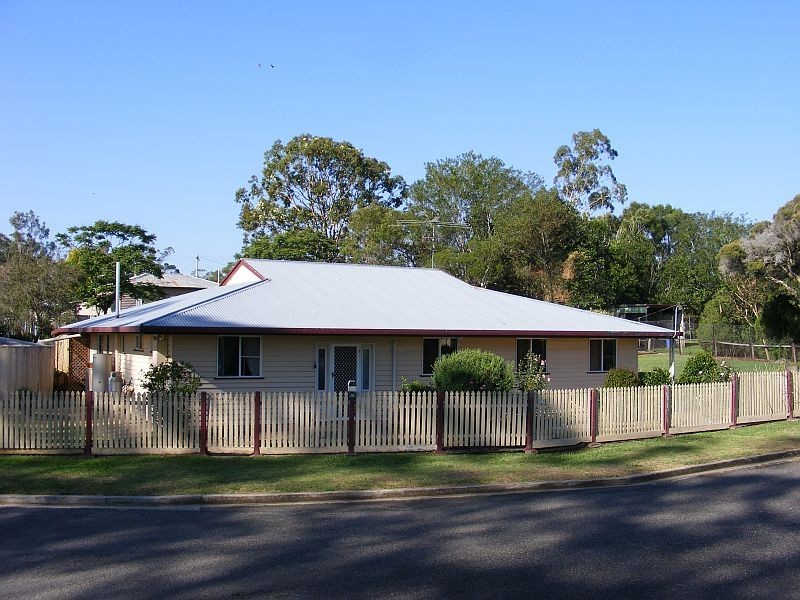 10 Rose Street, Murgon QLD 4605