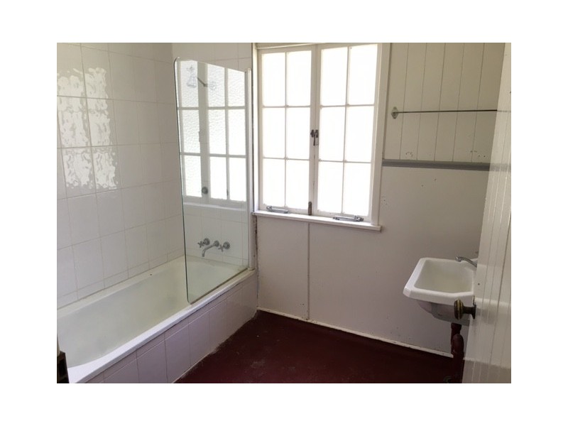 100 Bramston Street, Wondai QLD 4606