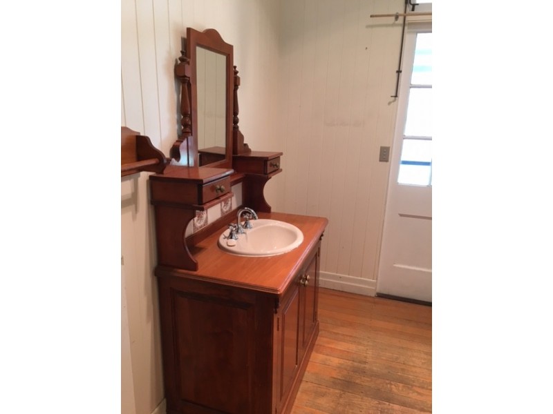 100 Bramston Street, Wondai QLD 4606