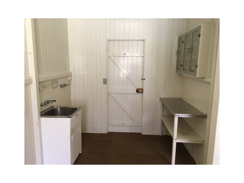 100 Bramston Street, Wondai QLD 4606