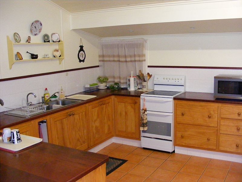 33 Taylor Street East, Murgon QLD 4605