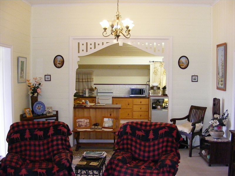 33 Taylor Street East, Murgon QLD 4605