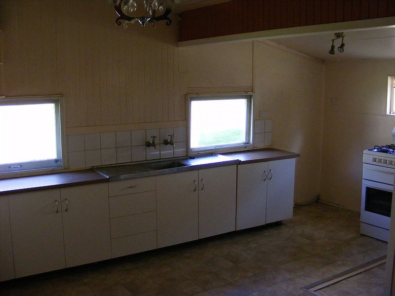 30 Edwards Street, Wondai QLD 4606