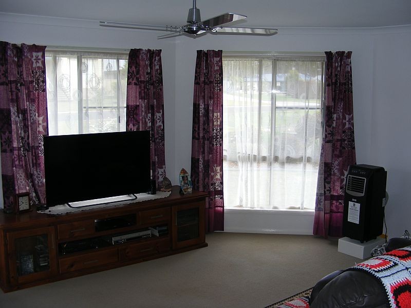 75 Grant Crescent, Wondai QLD 4606