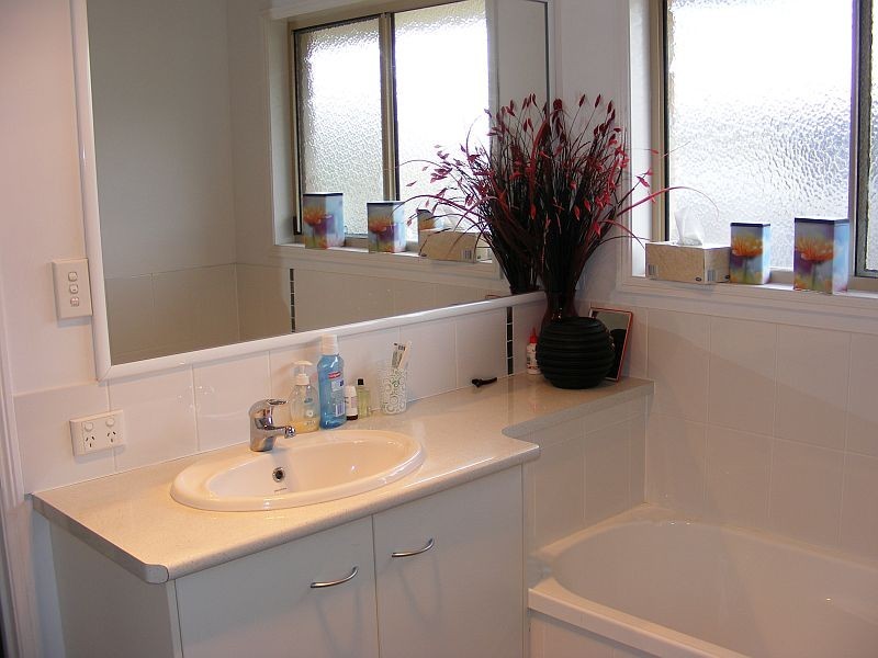 75 Grant Crescent, Wondai QLD 4606