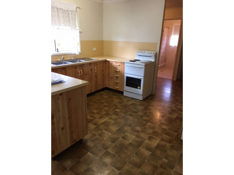 162 Mackenzie Street, Wondai QLD 4606