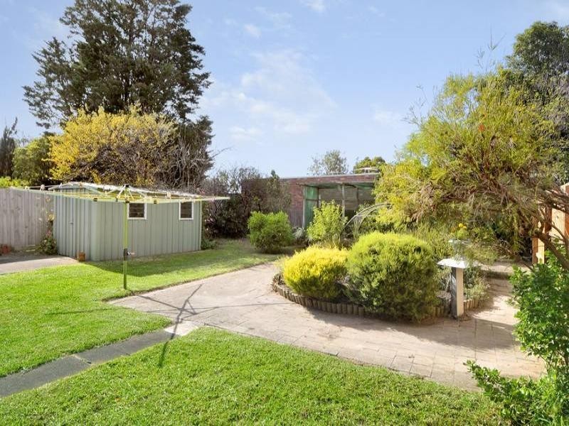 18 Sackville Street, Heidelberg Heights VIC 3081