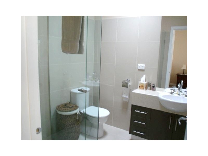 3/152 St Vigeons Road, Reservoir VIC 3073