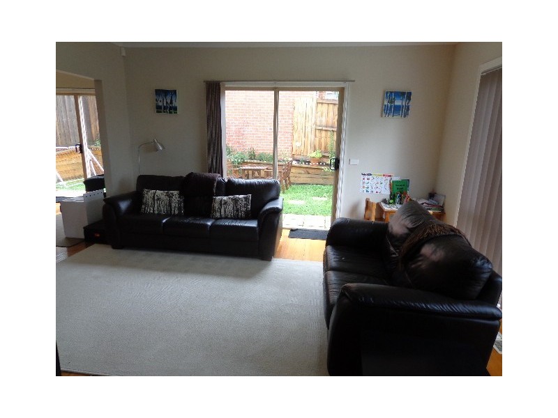 1/101 Lyon Road, Viewbank VIC 3084