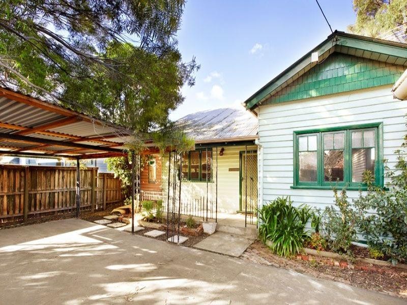 1/102 Grange Road, Fairfield VIC 3078