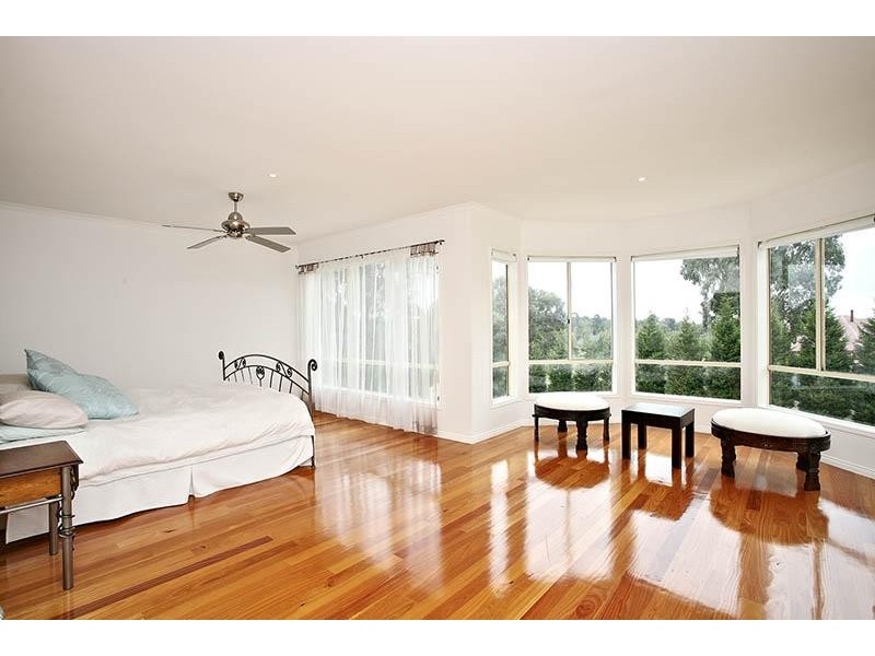 15 North Oatlands Road, Yarrambat VIC 3091