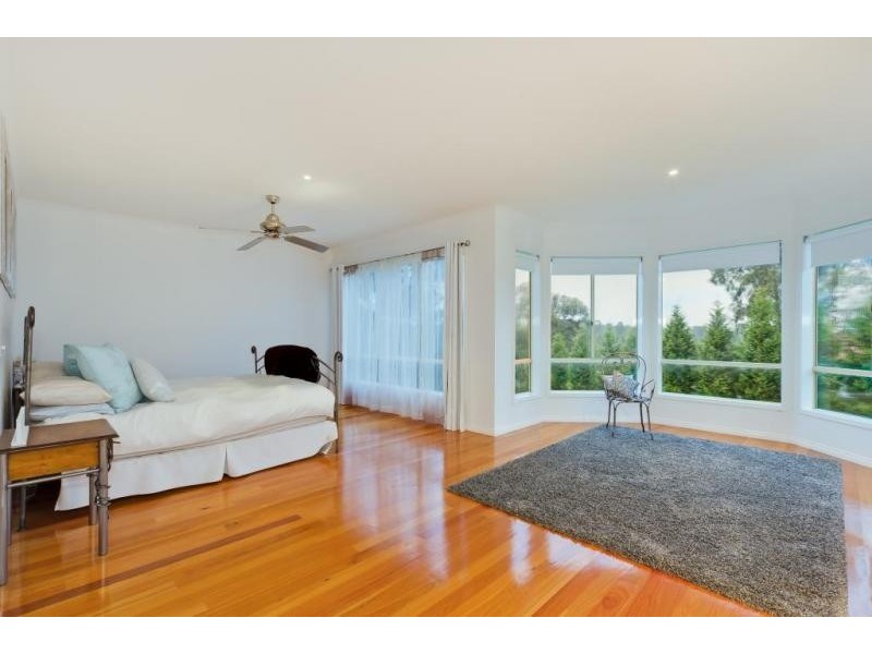 15 North Oatlands Road, Yarrambat VIC 3091