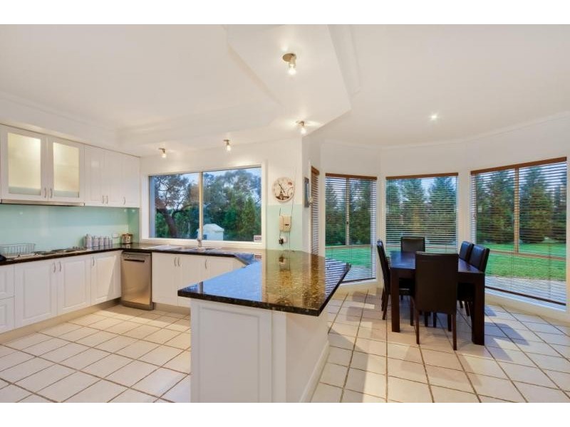 15 North Oatlands Road, Yarrambat VIC 3091