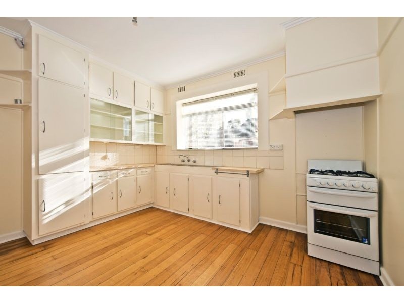 130 Southern Road, Heidelberg West VIC 3081