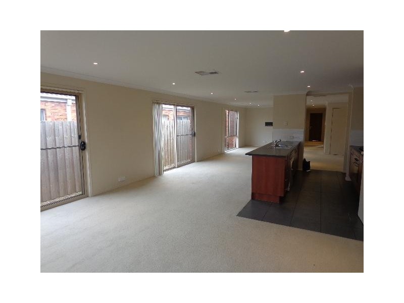 7 Harmony Drive, South Morang VIC 3752